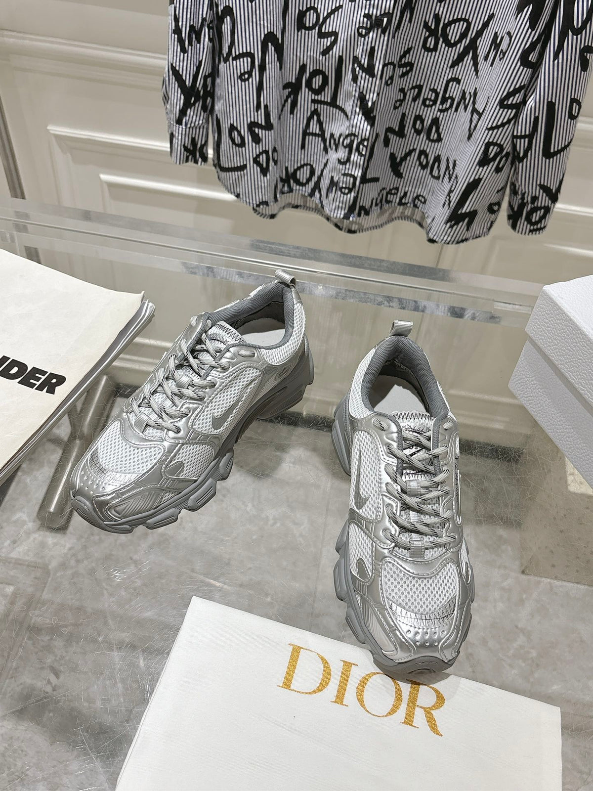 DIOR 25S CHRONO SNEAKER 45MM IN MESH WITH SILVER CALFSKIN