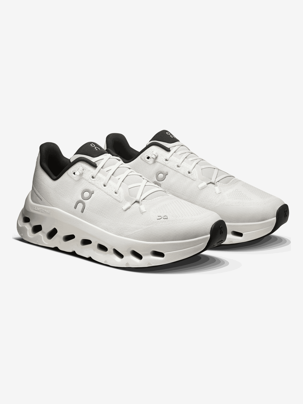 ON RUNNING - Women Cloudtilt Sneakers