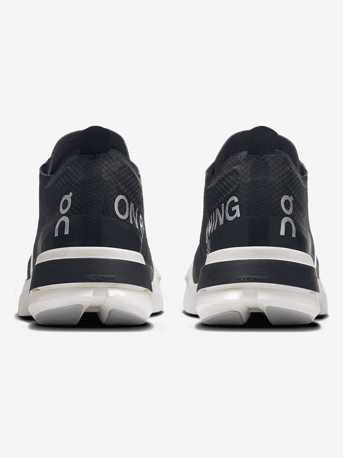 ON RUNNING - Women Cloudboom Strike Sneakers
