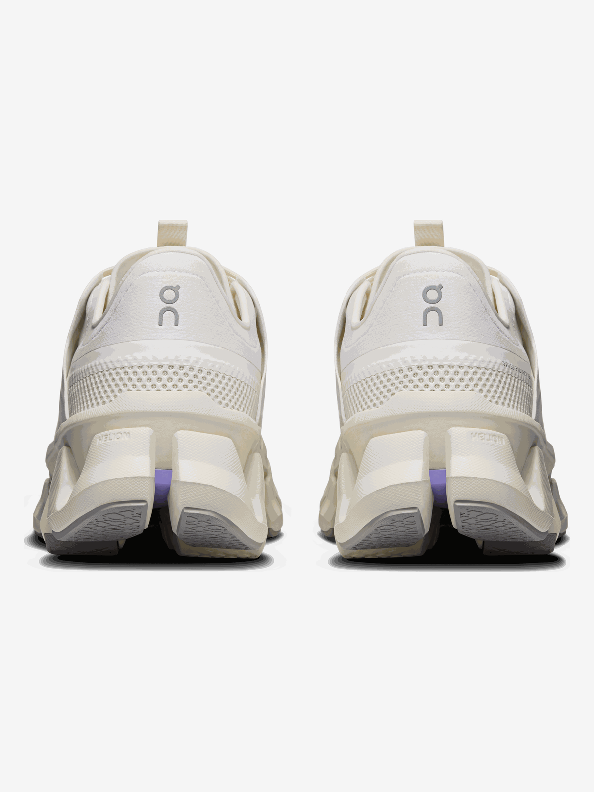 ON RUNNING - Women Cloudswift Amp Sneakers