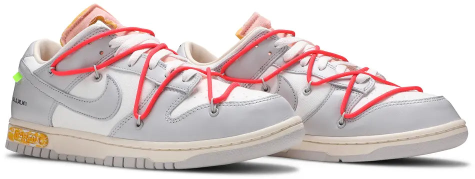 Nike Dunk Low - Off-White (Lot 06 of 50)