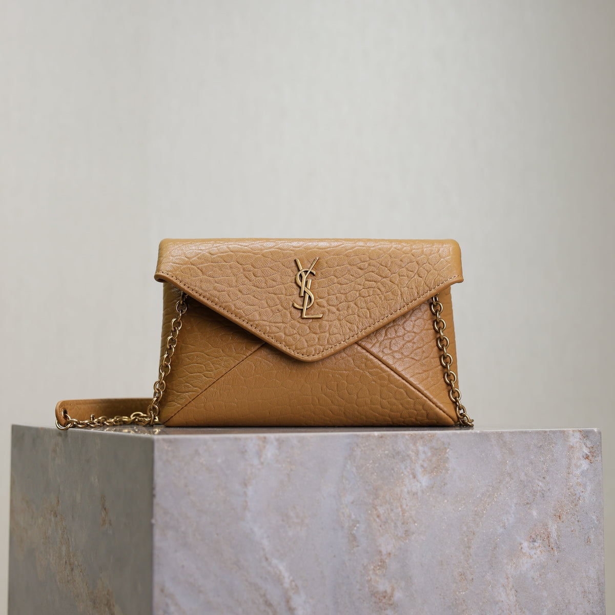 YSL 25S CALYPSO MINI 19 IN CARAMEL LAMBSKIN GOLD HARDWARE