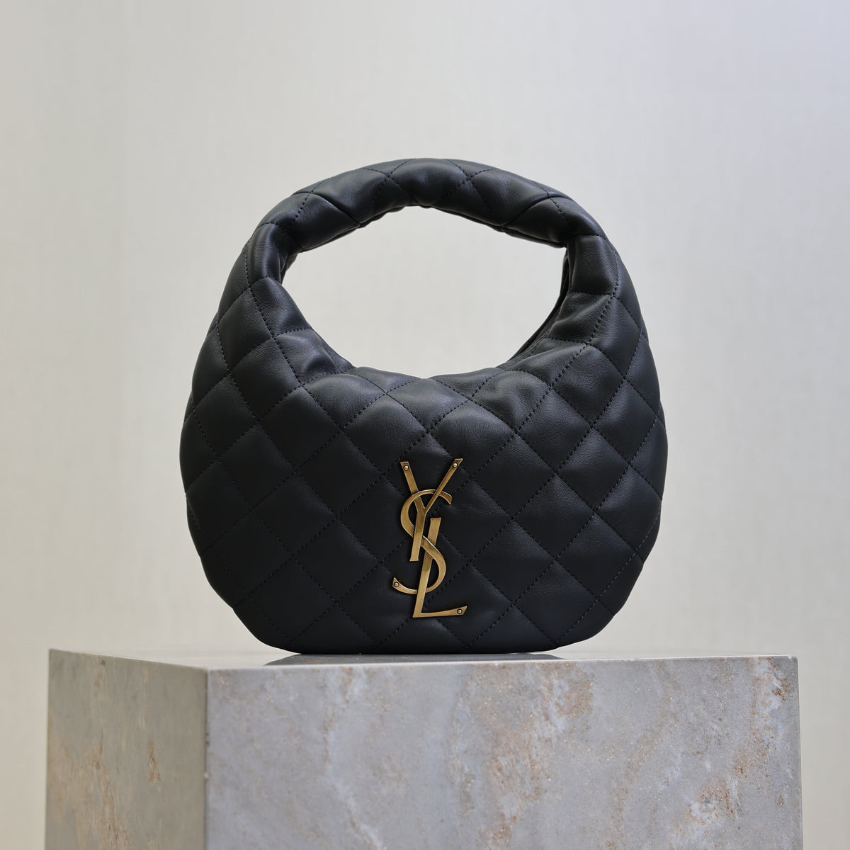 YSL 25S ICARINO 17 IN BLACK QUILTED CALFSKIN GOLD HARDWRE
