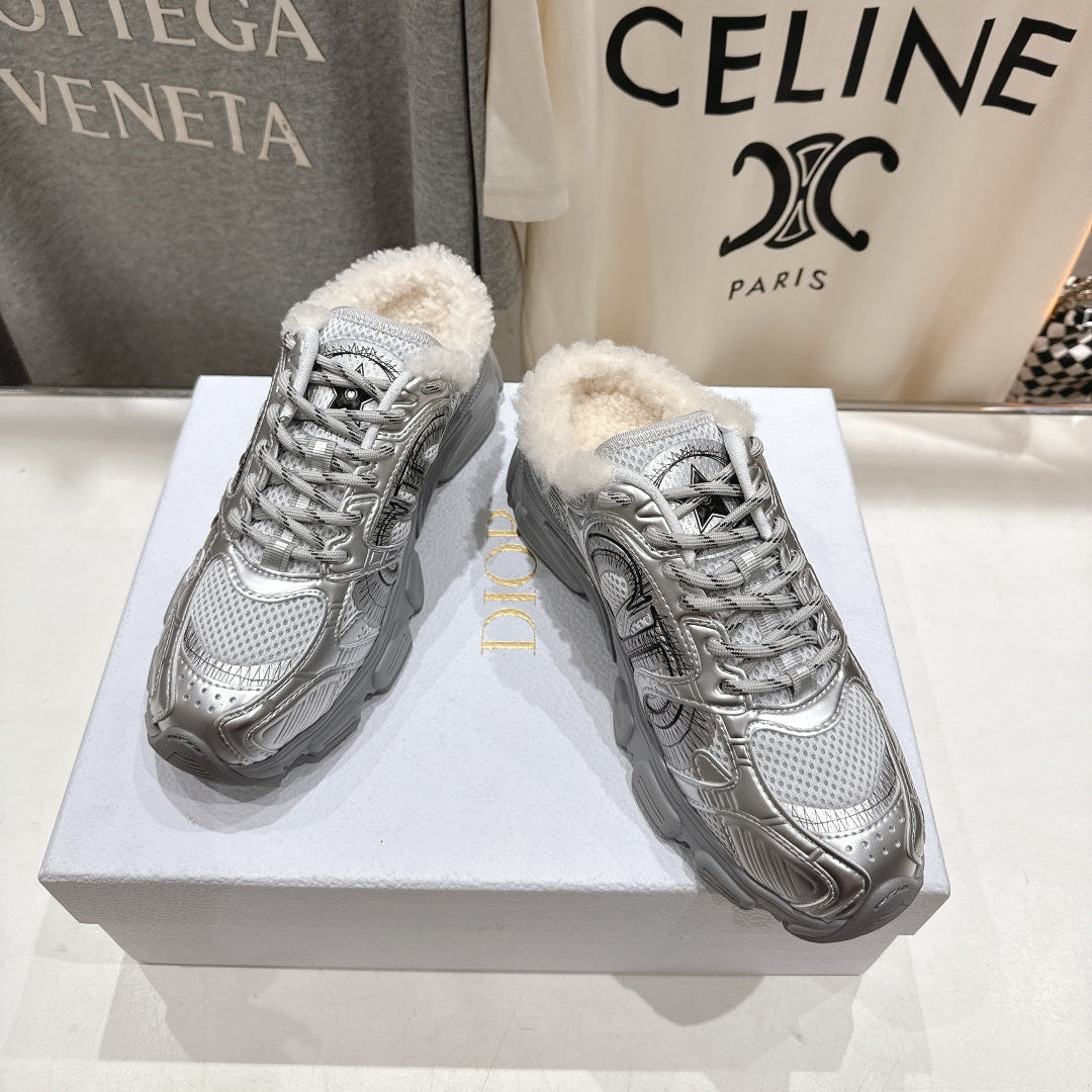 DIOR CHRONO SNEAKER 25S IN SILVER LAMBSKIN AND MESH FABRIC STYLE 10