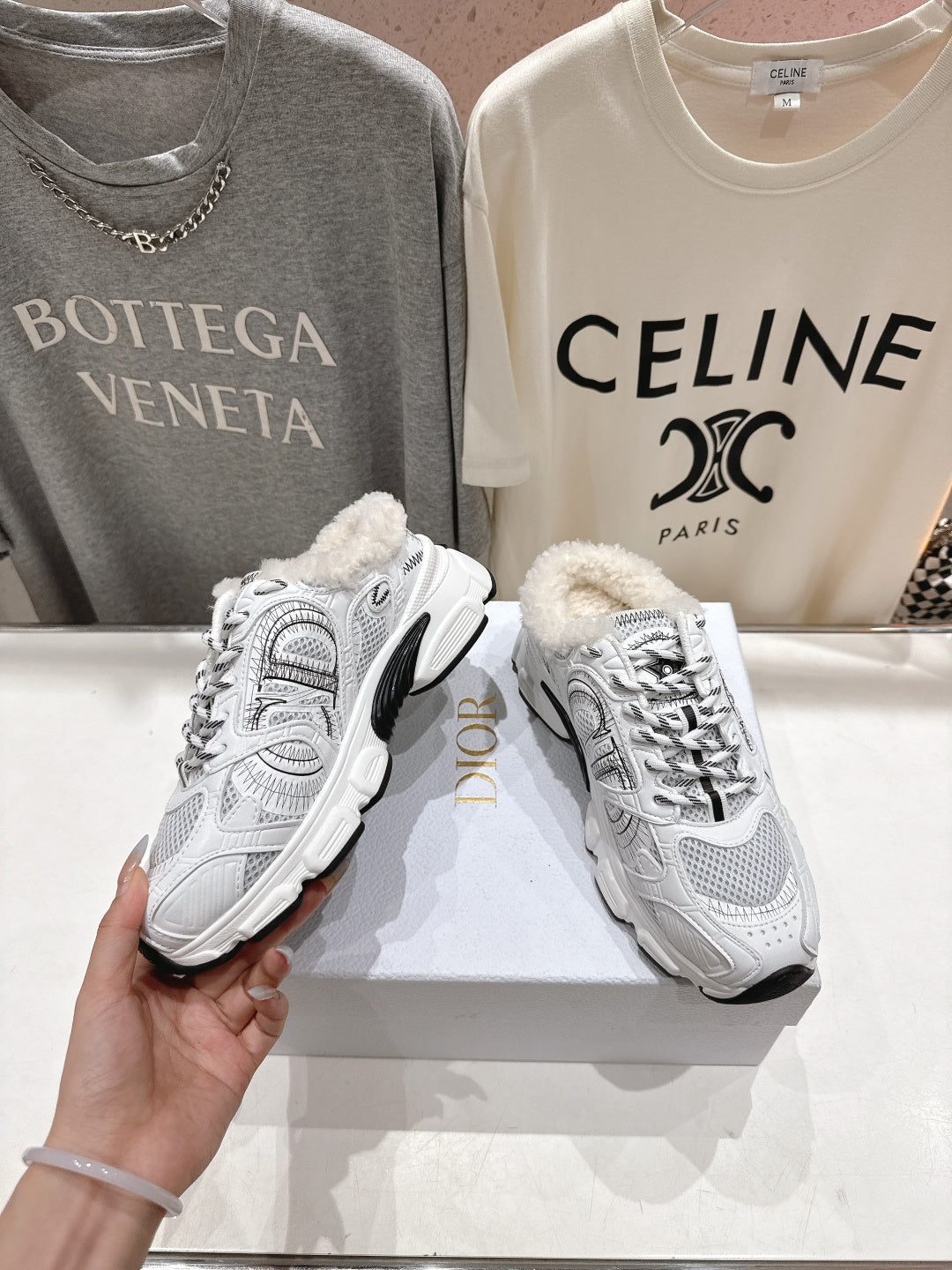 DIOR CHRONO SNEAKER 25S IN WHITE LAMBSKIN AND MESH FABRIC STYLE 7