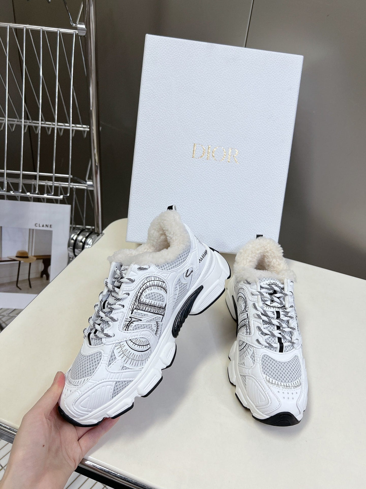 DIOR CHRONO SNEAKER 25S IN WHITE LAMBSKIN AND MESH FABRIC