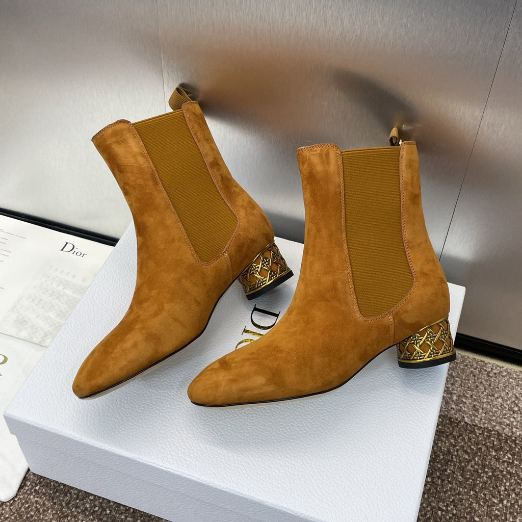 DIOR 25S ANKLE BOOT IN SADDLE BROWN SUEDE