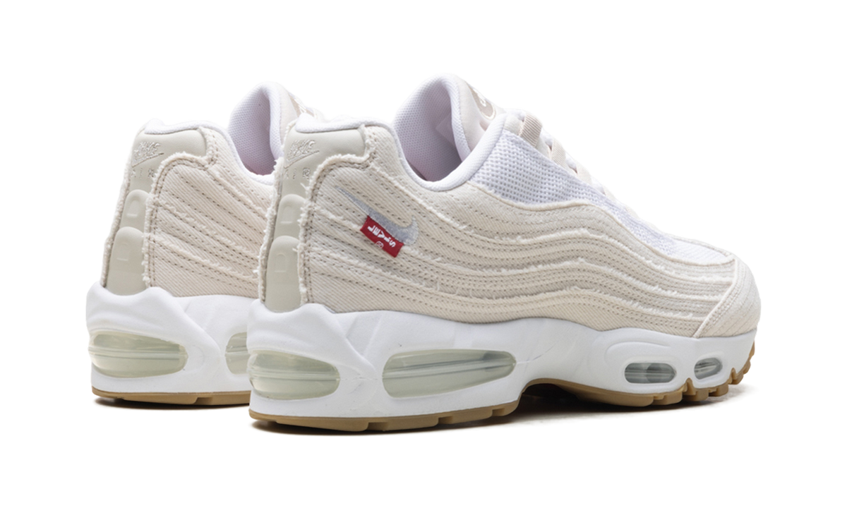 Air Max 95 OG "Levi's Denim - Light Orewood Brown" HM4743 100
